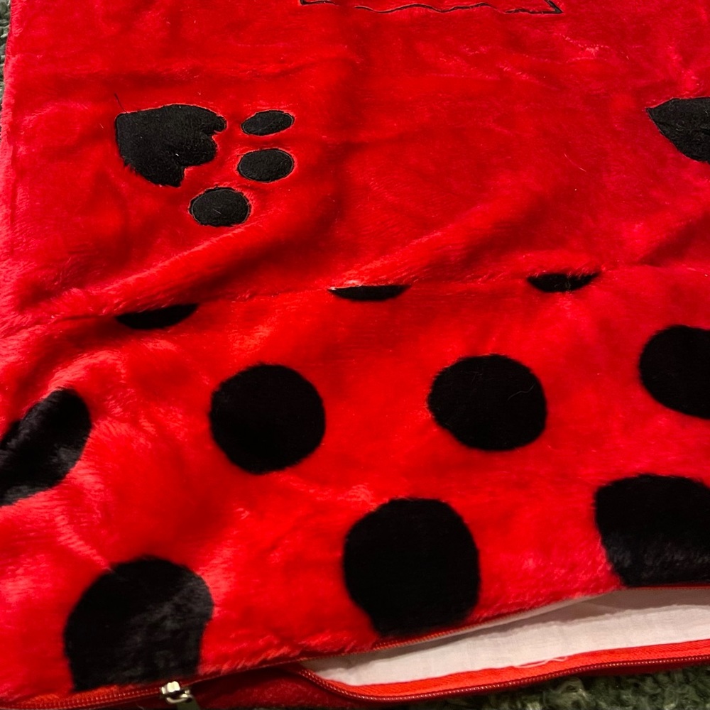 Kids Lady bug plush sleeping bag - Picture 6 of 15